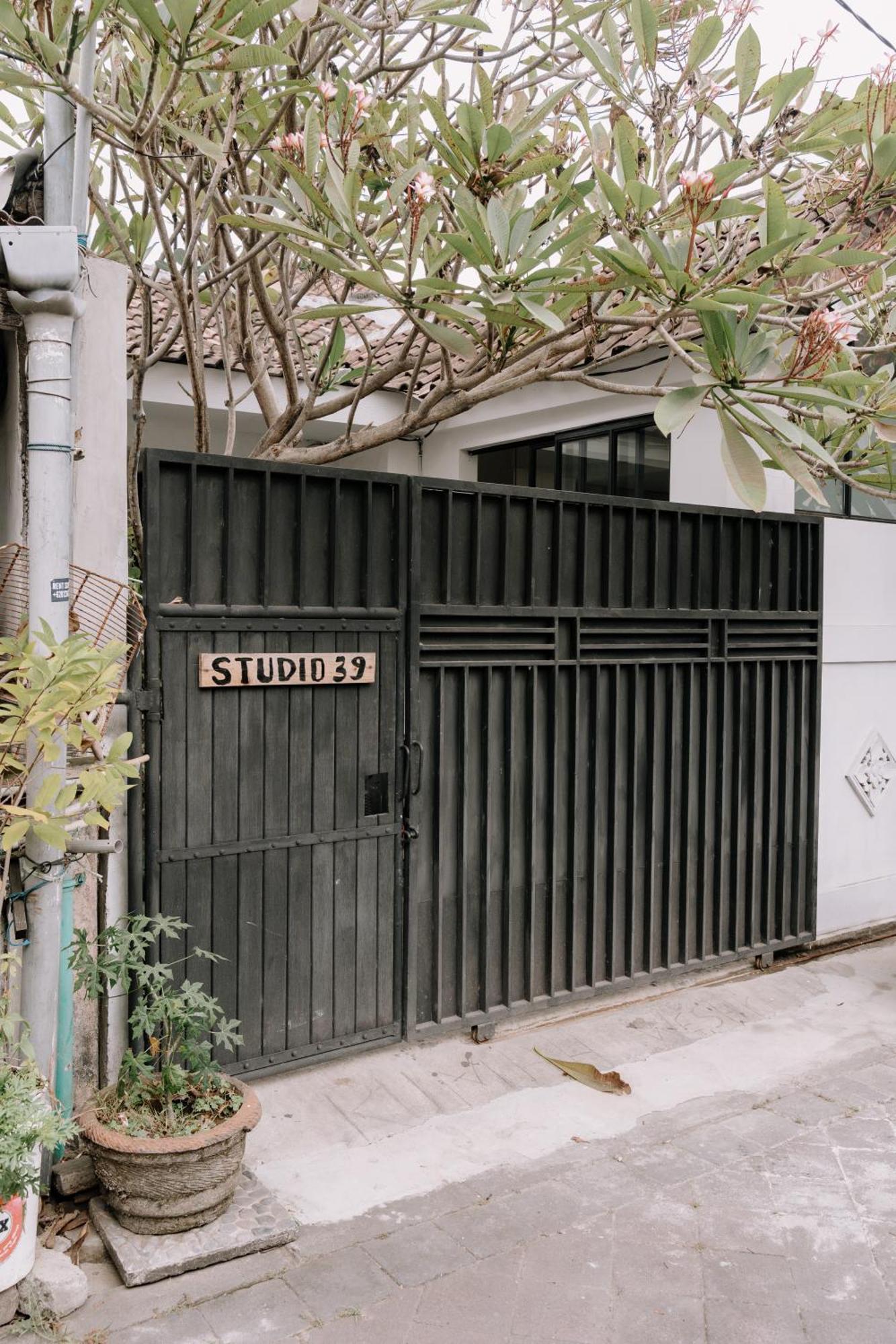 Chic And Cozy Studio Canggu  Exterior photo